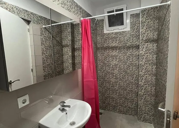 Local 5 Puerto Colon