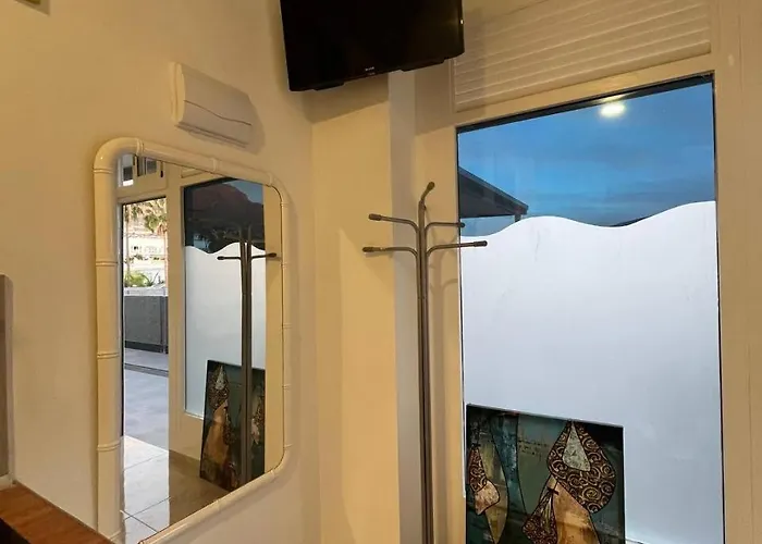 Local 5 Puerto Colon 公寓